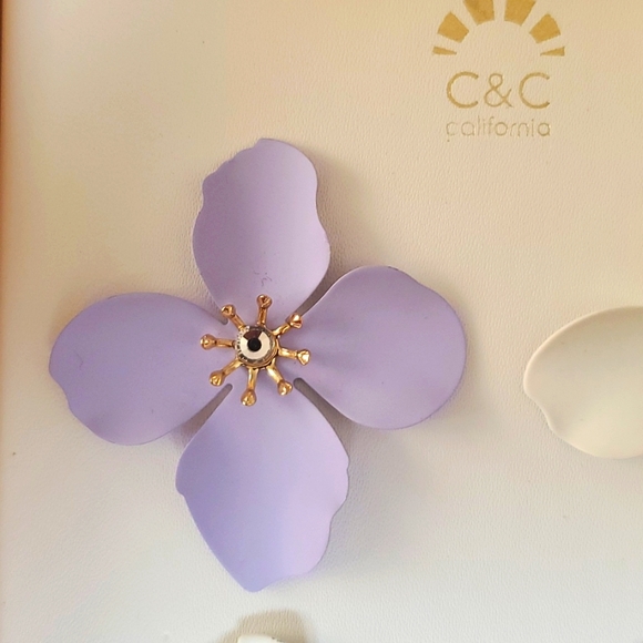 🟣 C&C California Lavender & White Flower - Picture 4 of 8